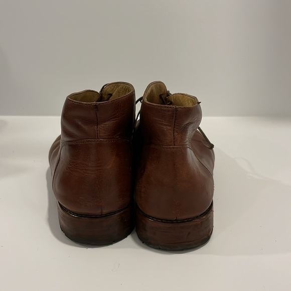 Beautiful Brien leather Chukka with brand new soles - Picture 4 of 5